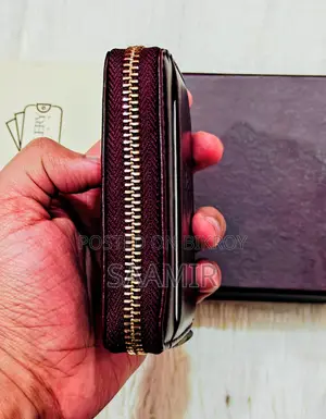 মানিব্যাগ/ওয়ালেট