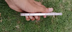 Apple iPhone 13 (Used)