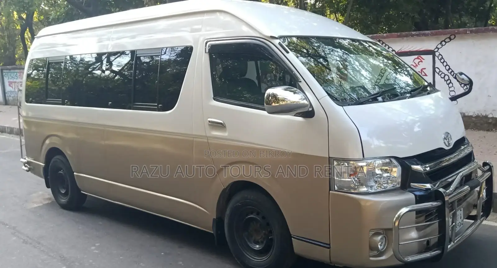 Grand Cabin Hiace For Rent