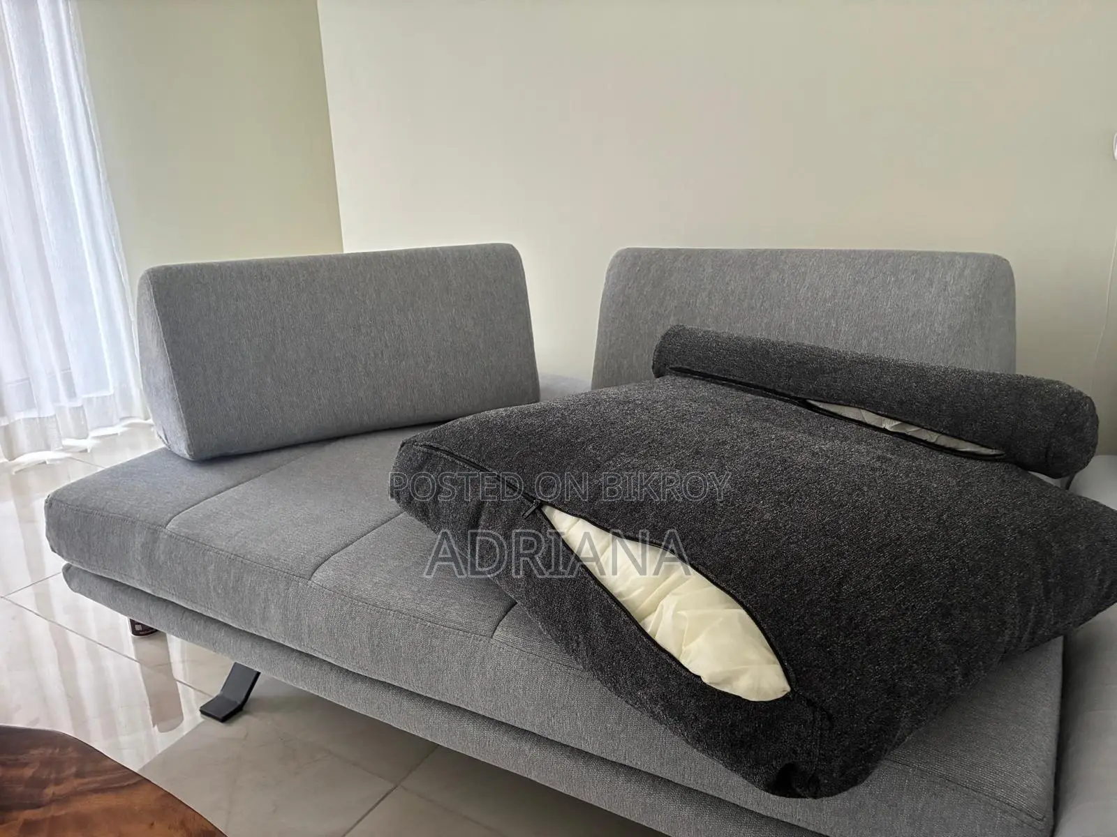Set of 2 Modular Coaches with Arm Holders, Backrest & Pillows
