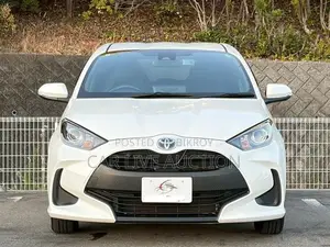 Toyota Yaris HYBRID X 2021