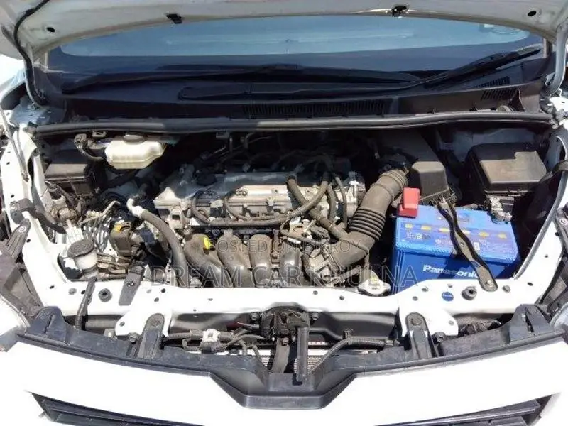 Toyota Voxy V Pkg Non Hybrid 2020