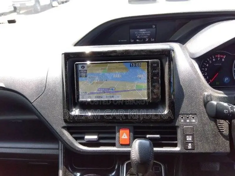 Toyota Voxy V Pkg Non Hybrid 2020