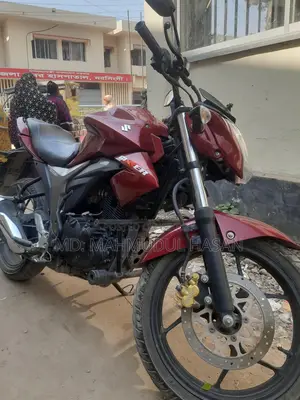 Suzuki Gixxer . 2024