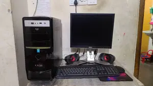 ফ্রেস কন্ডিশনের একটি DELL কম্পিউটার