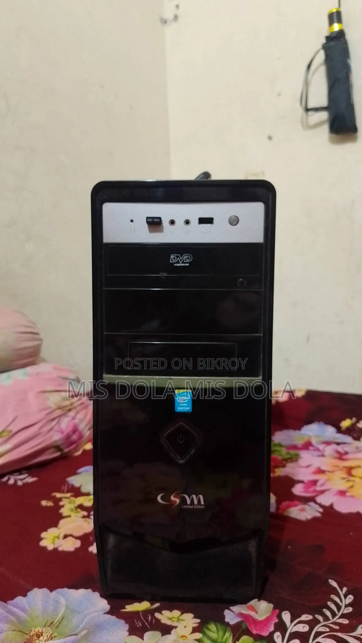 ফ্রেস কন্ডিশনের একটি DELL কম্পিউটার