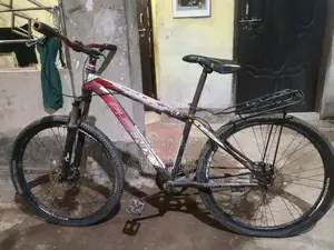 Used bicycle in like-new condition. Feel free to inspect.