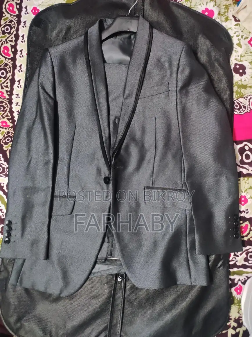 Complete Tuxedo Party Suit (3 Pcs) (পার্টি টাক্সিডো স্যুট)
