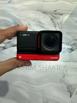Insta 360 One Rs