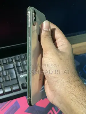 Apple iPhone XS Max (Used)
