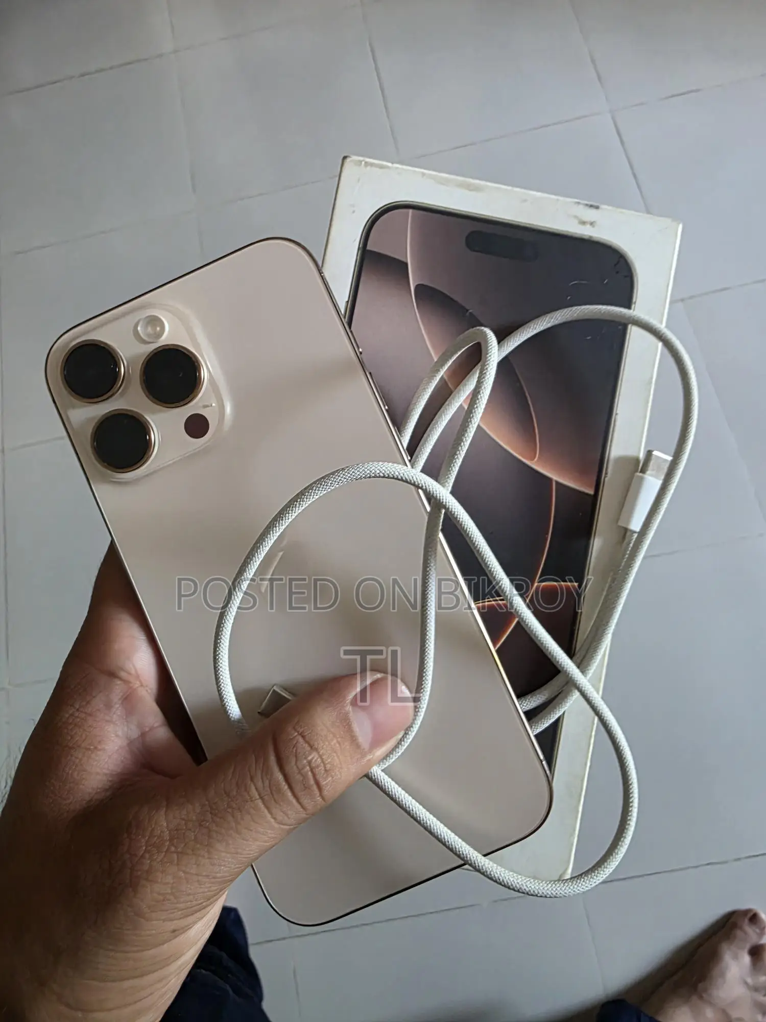 Apple iPhone 16 Pro Max . (Used)
