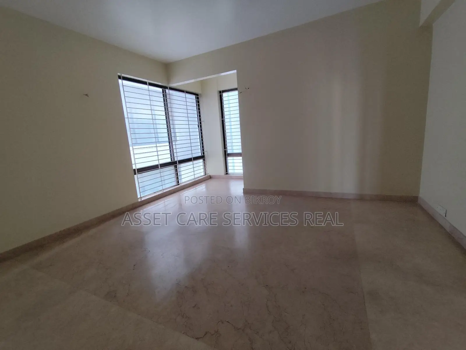 4200-Sqft Office Space Rent In Baridhara Diplomatic Zone