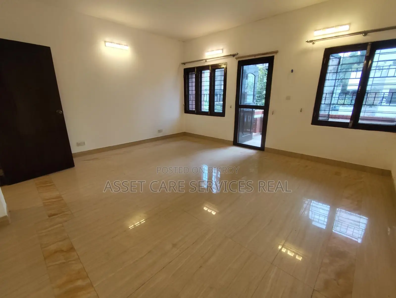 Luxurious Independent House Rent Baridhara Diplomatic Zone