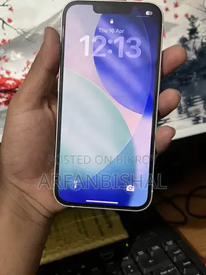 Apple iPhone 13 (Used)
