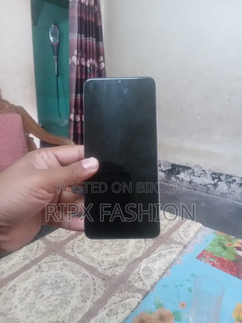 Realme Nazro n 63 (Used)
