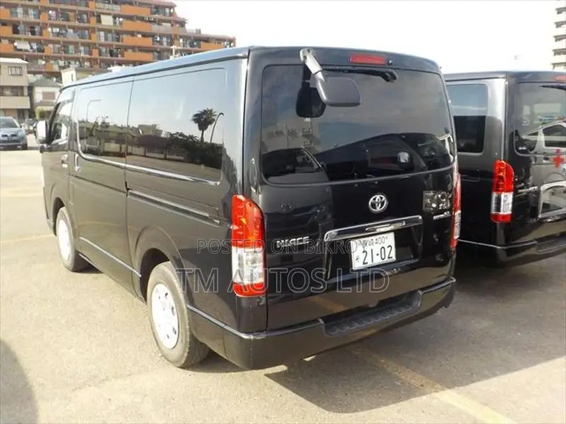 Toyota Hiace SUPER GL 3.5 BLACK 2020