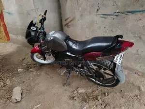TVS Apache RTR . 2013