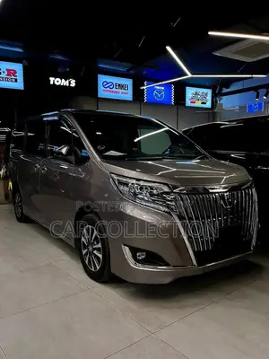 Toyota Esquire GI Pkg With Lone 2020