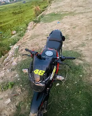 Bajaj Pulsar 150 . 2022
