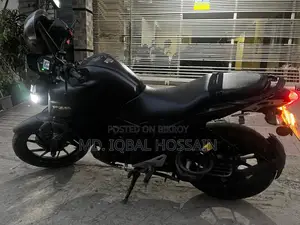 Yamaha FZS V3 . 2021