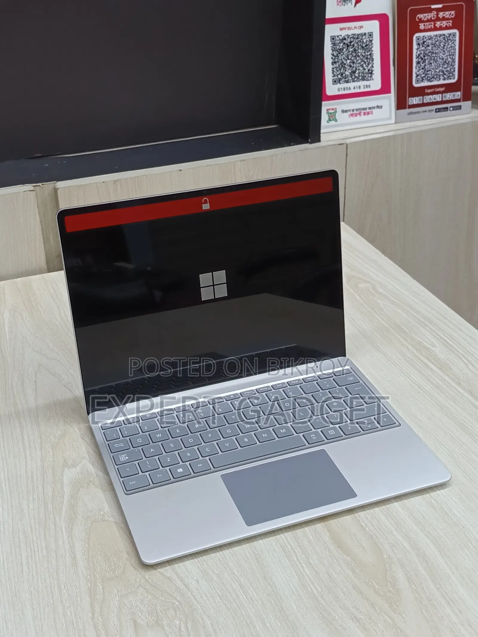 Microsoft Surface Laptop Go|Intel Core i5-10th Gen|16 GB RAM|256 SSD