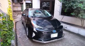 Toyota Prius 2018 Black