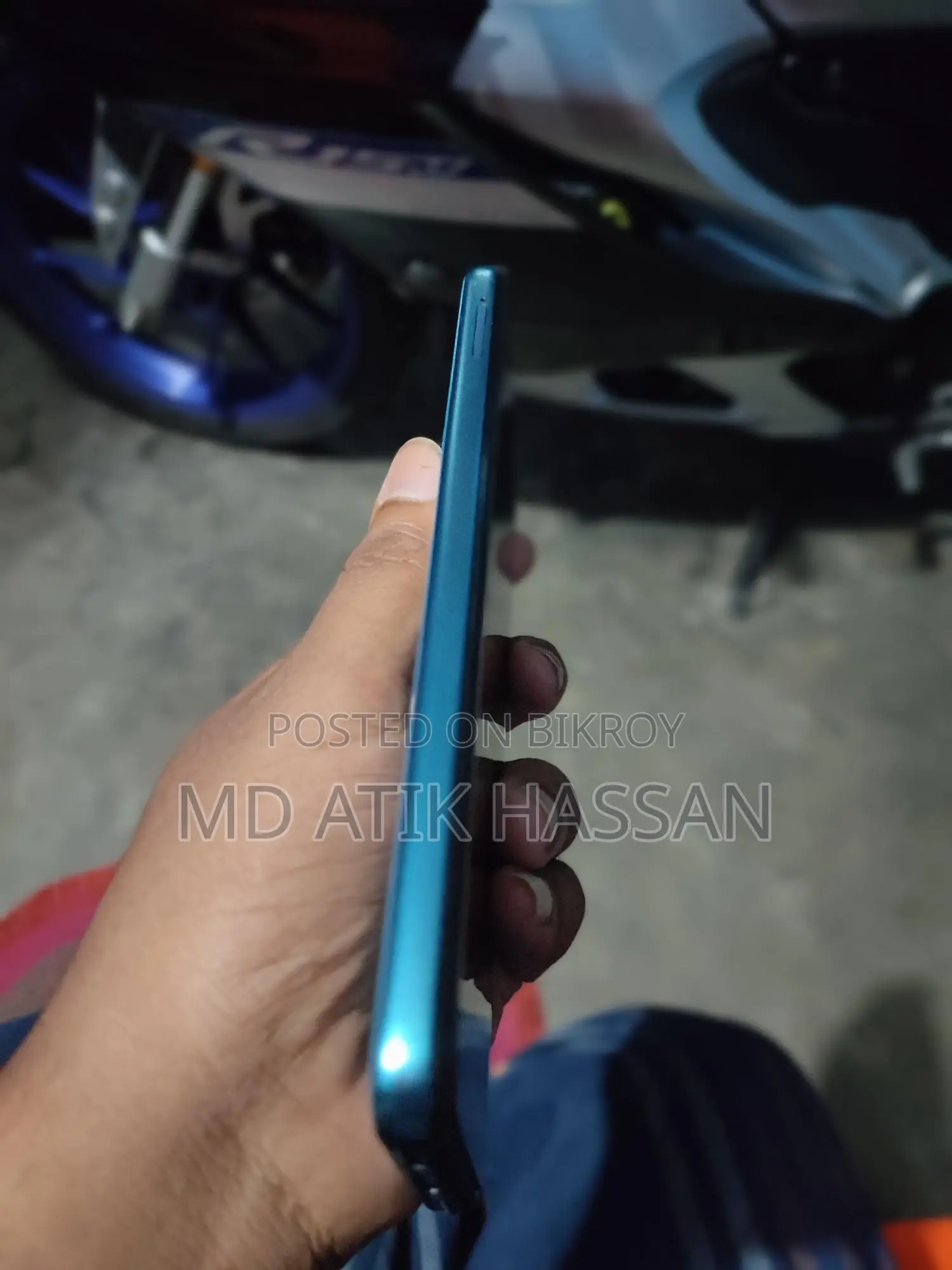 Motorola mobile phone (Used)