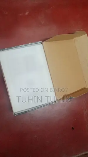 ফিঙ্গারপ্রিন্ট টাইম অ্যাটেনডেন্স এবং অ্যাক্সেস কন্ট্রোল টার্মিনাল।