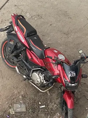 Bajaj Pulsar 150 2016