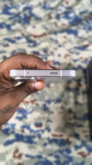 iQOO Neo 11 12 gp ram 256 rom (Used)