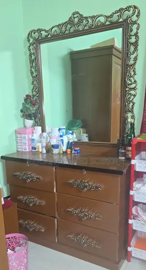 Bed Room Furniture Set