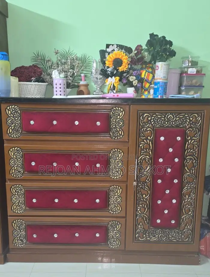 Bed Room Furniture Set
