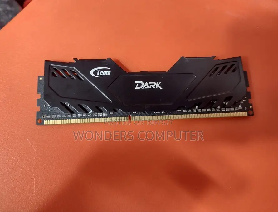 Team Dark 4GB DDR3‑1600 Desktop RAM (Team Group) Single Stick