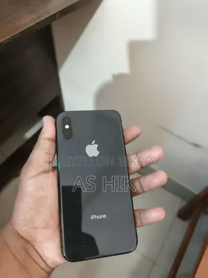 Apple iPhone XS (Used)