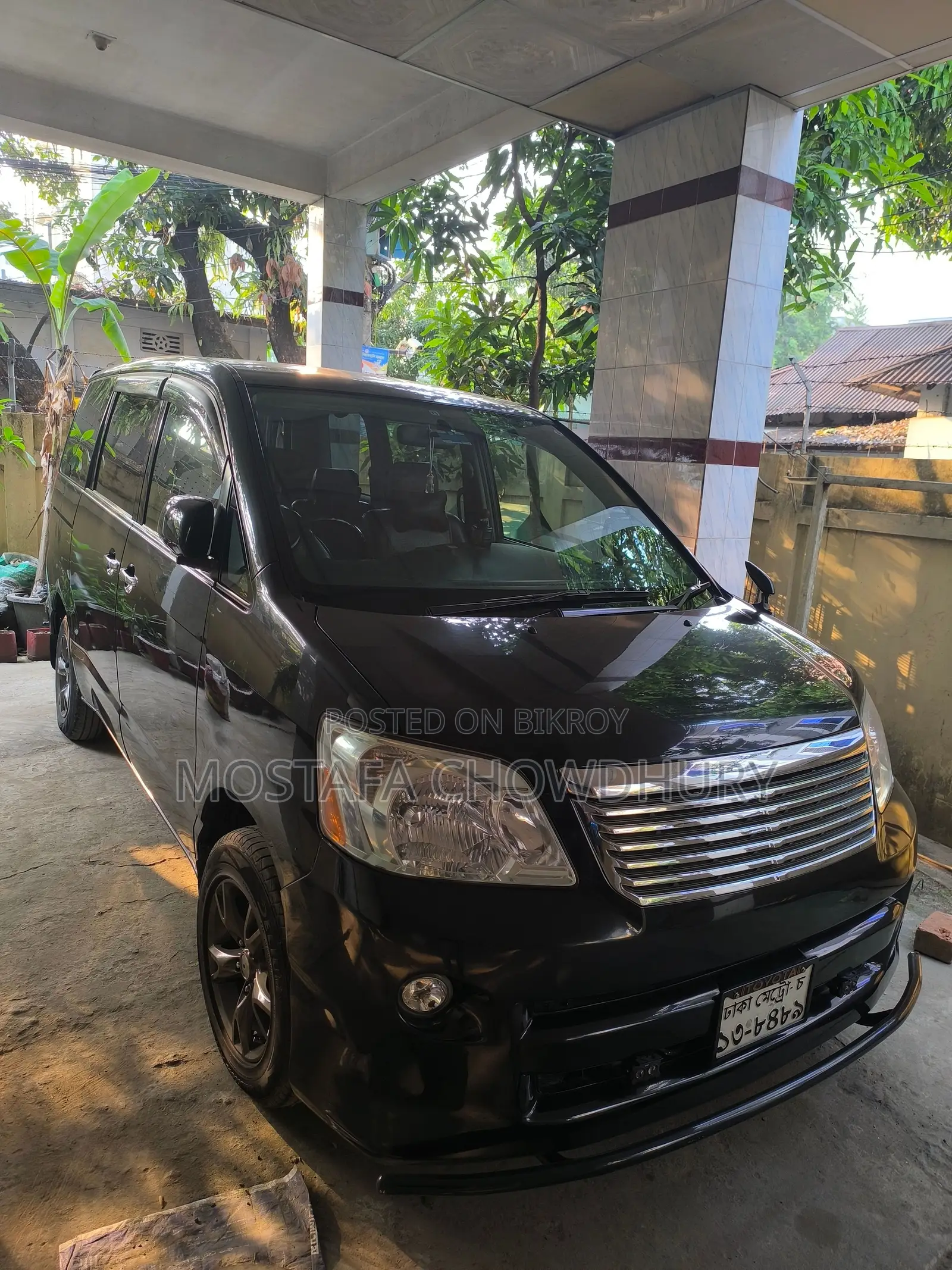 Toyota Noah X 2006
