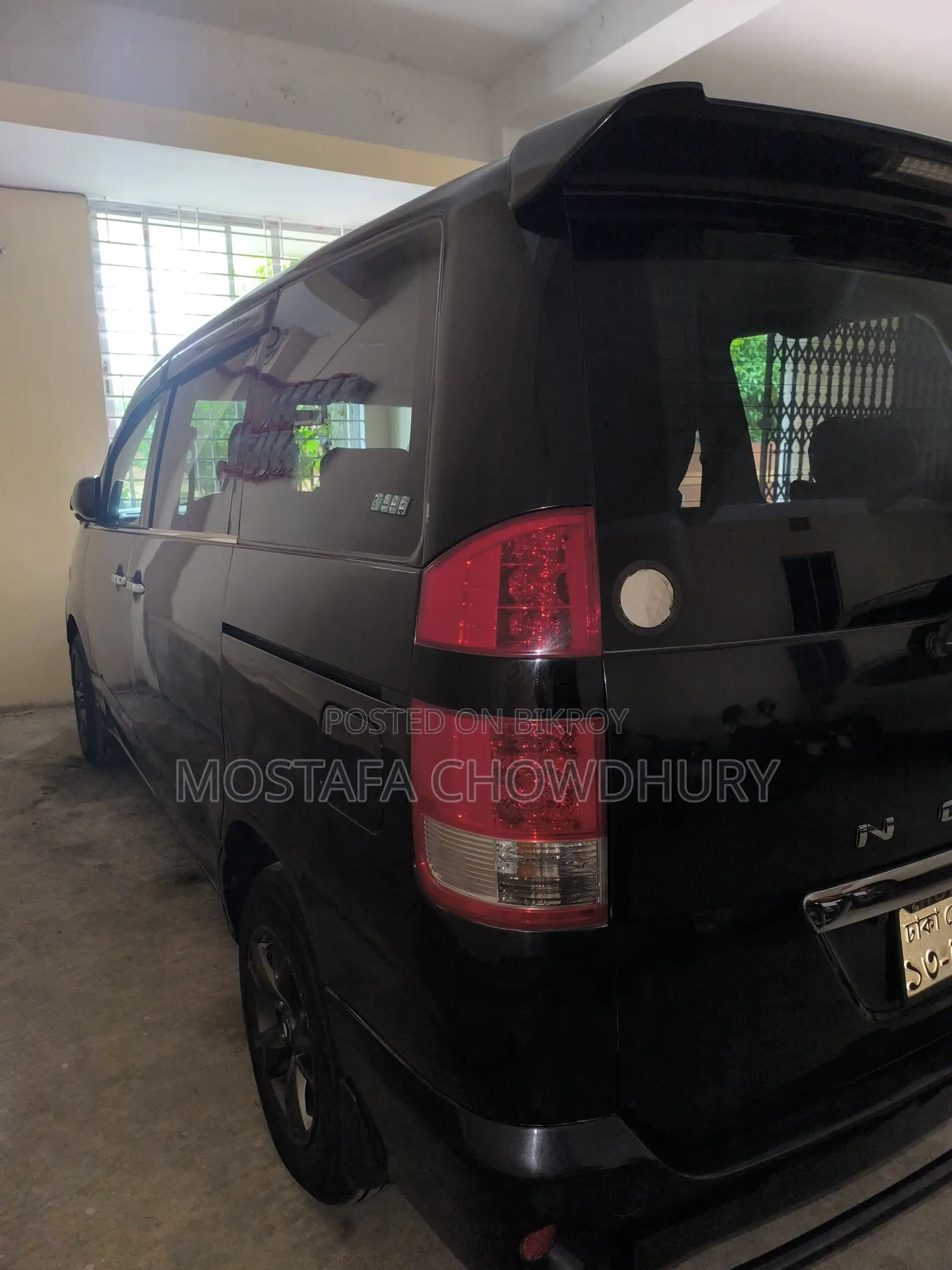 Toyota Noah X 2006