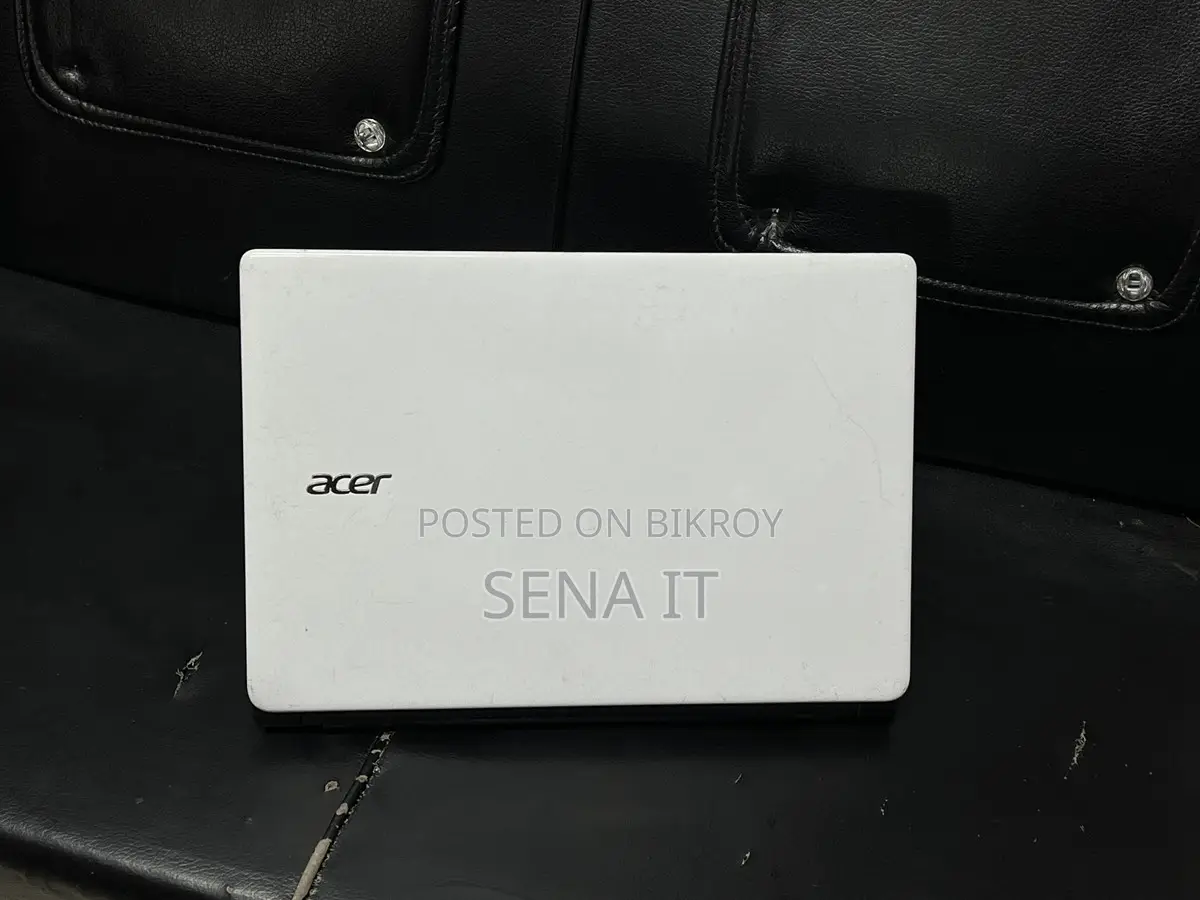 ACER ASPIRE E1 intel pentium 4th gen 4GB 320GB HDD