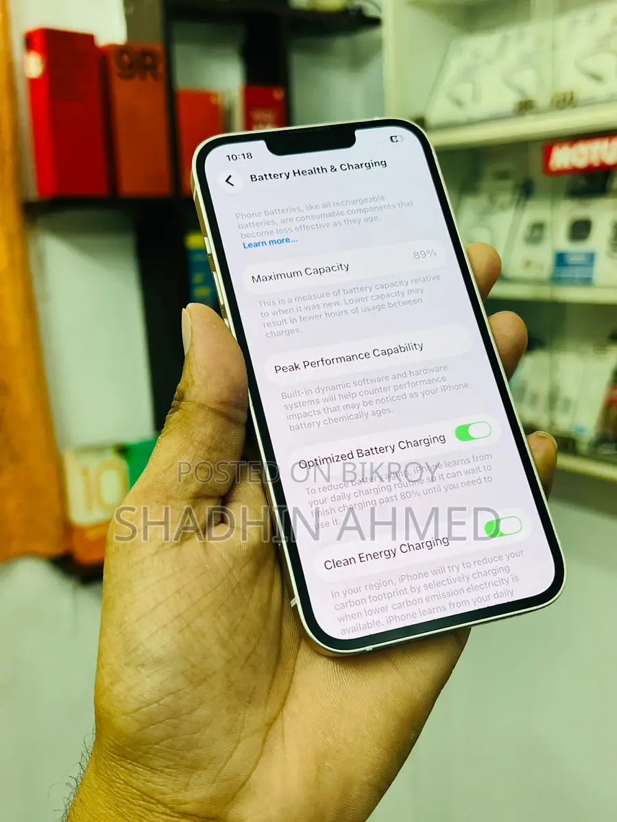 Apple iPhone 13 (Used)