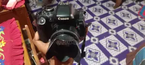 Canon 750d Camera
