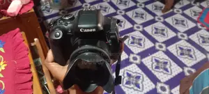 Canon 750d Camera