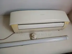 1.5 Ton AC, 6/7 Years Used