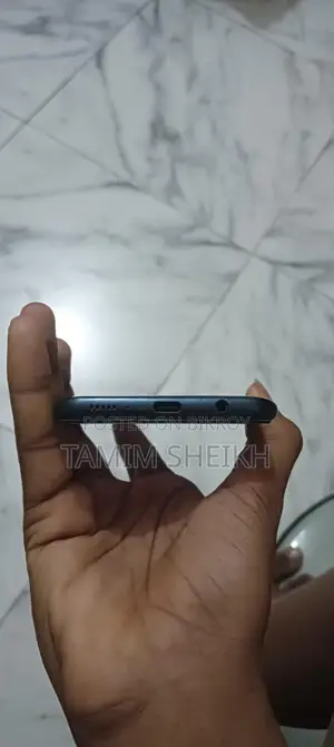 Samsung Galaxy A20 (Used)