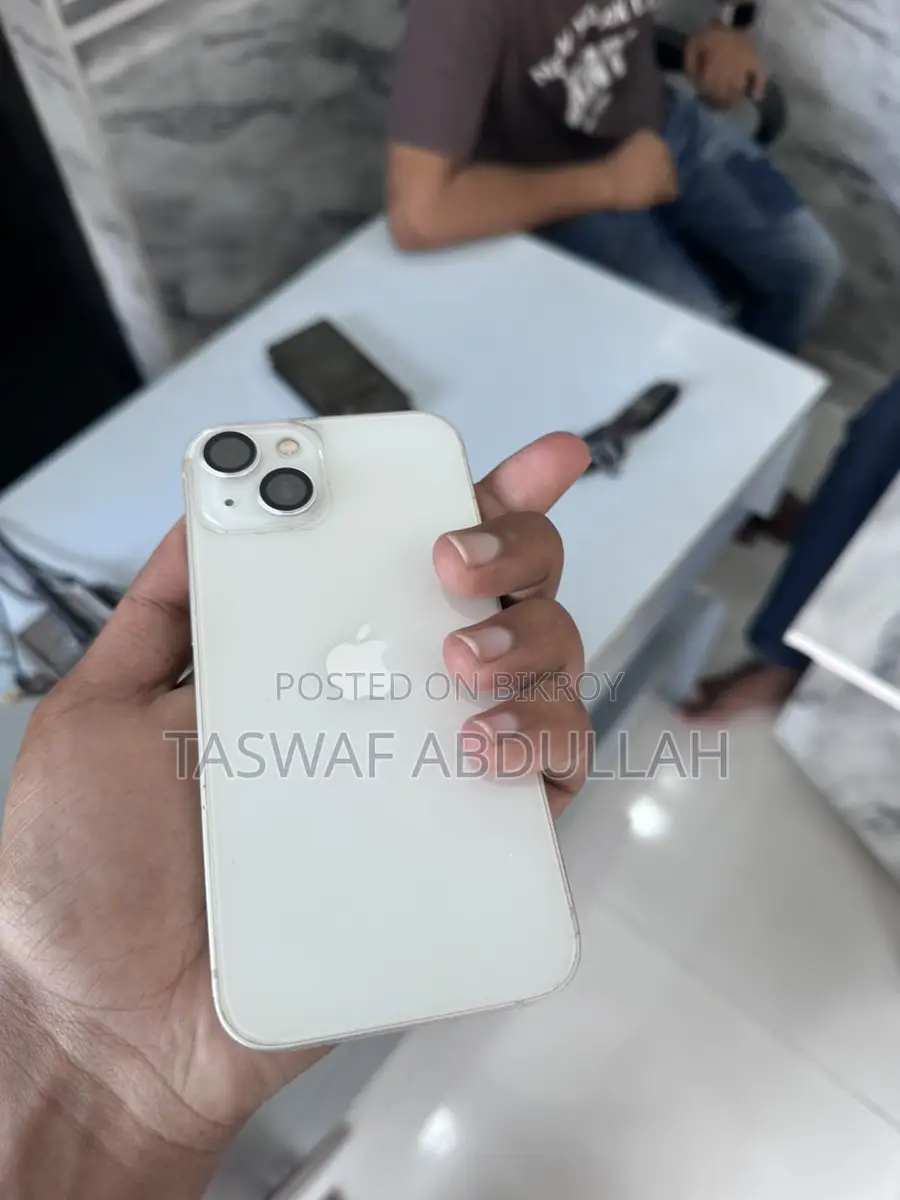 Apple iPhone 13 (Used)