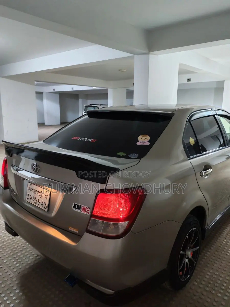 Toyota Axio 2012