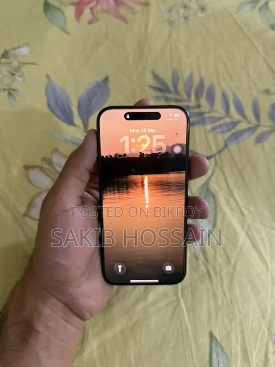 Apple iPhone 15 Pro (Used)