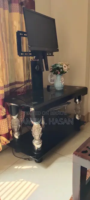 টিবি স্টার্ন