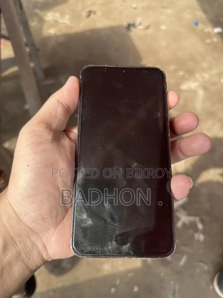Samsung Galaxy S23 8-256 (Used)