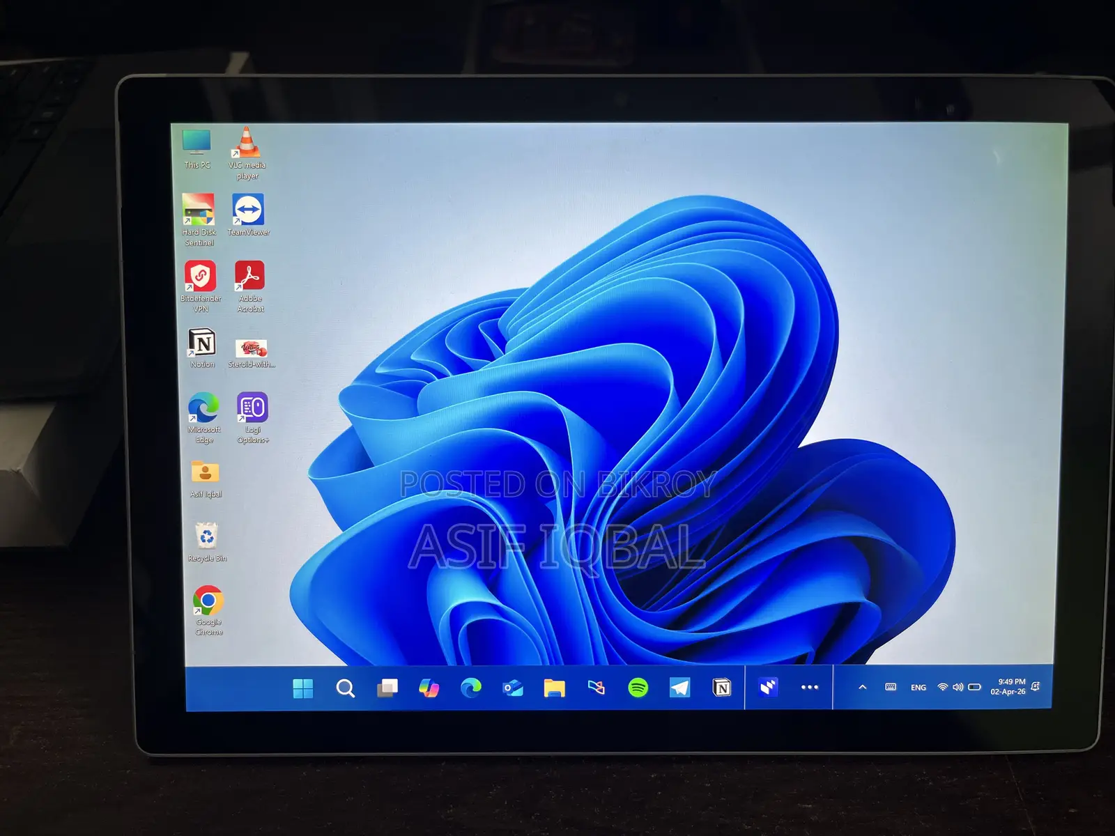 Microsoft Surface Pro 7 সাথে অ্যাটাচেবল কিবোর্ড