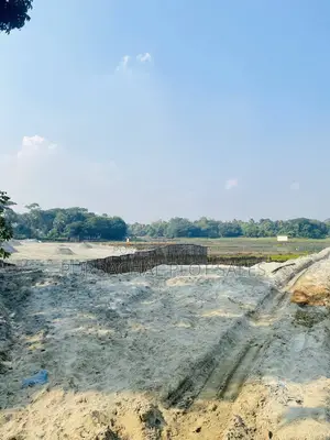 পূর্বাচলের পাশেই প্লট কিনতে চান?