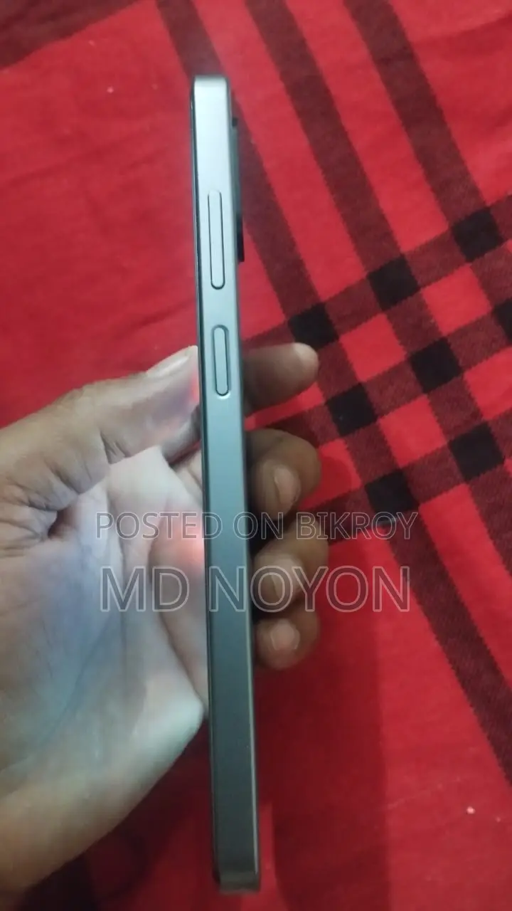 Samsung M06 5G (Used)